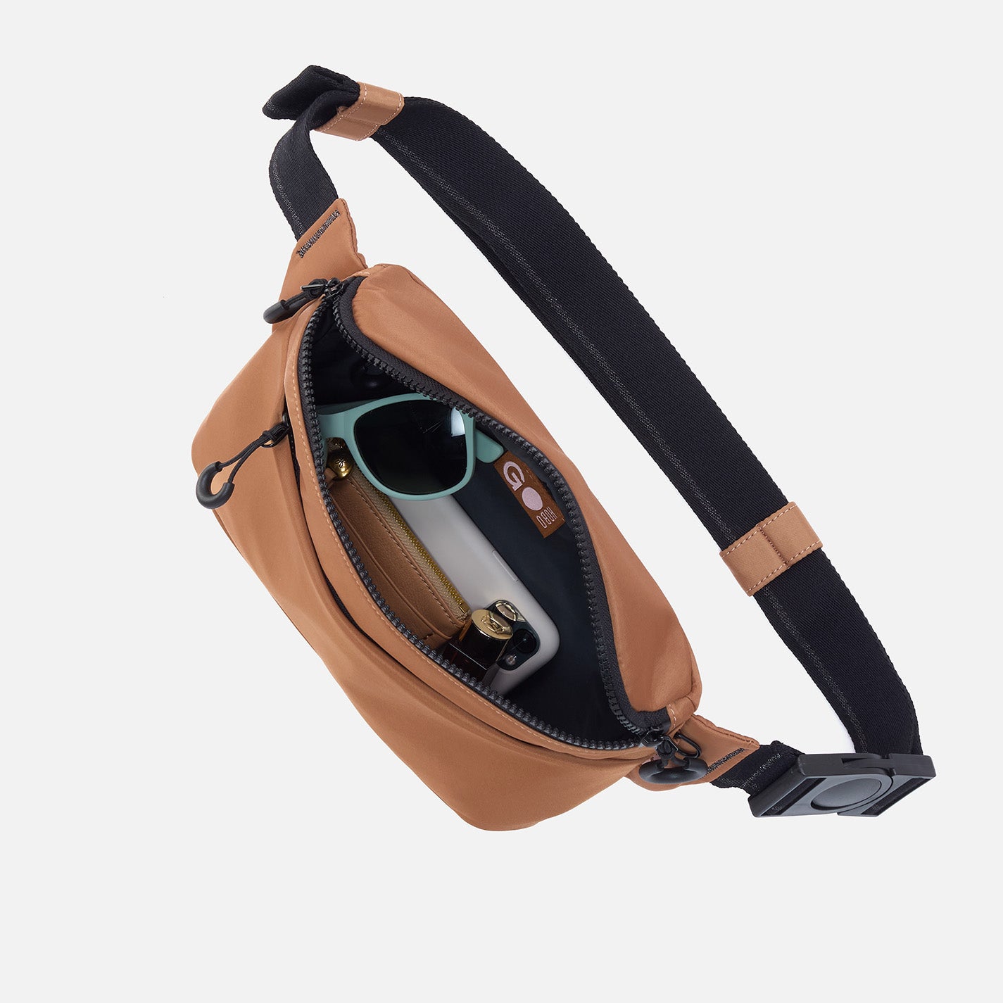 BE HOLD Recycled Nylon Belt Bag in Dune - 图片 6